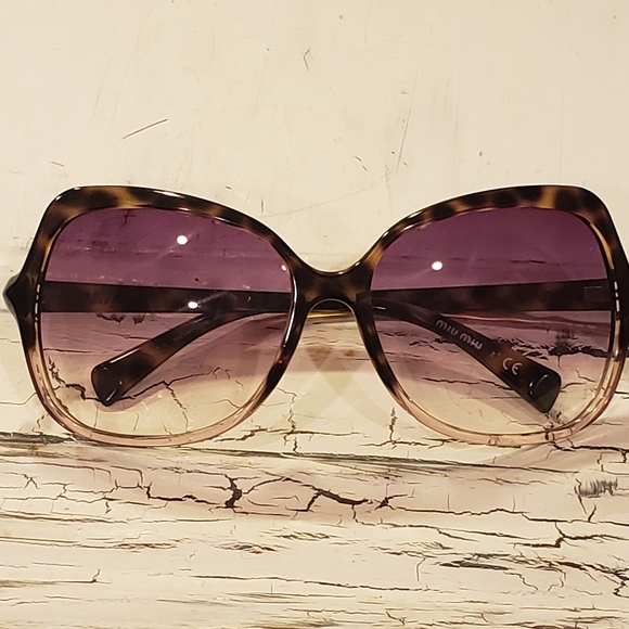 Miu Miu Sunglasses - Picture 2 of 9